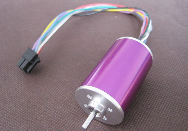 直流電機(jī)如何調(diào)轉(zhuǎn)向